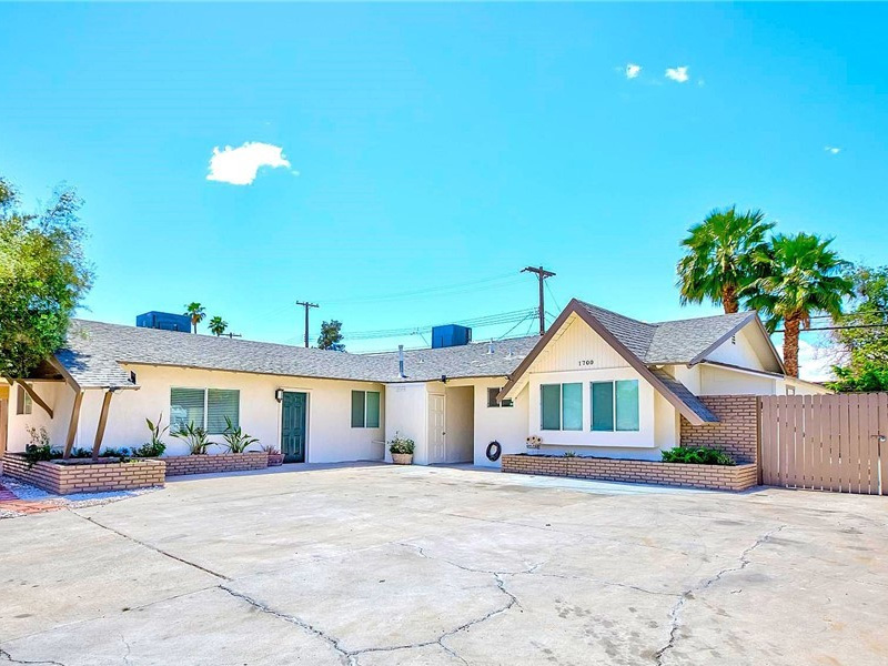 Traditional Colonial